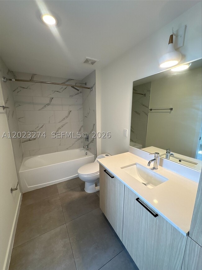 Photo - 16395 Biscayne Blvd Unit 1310