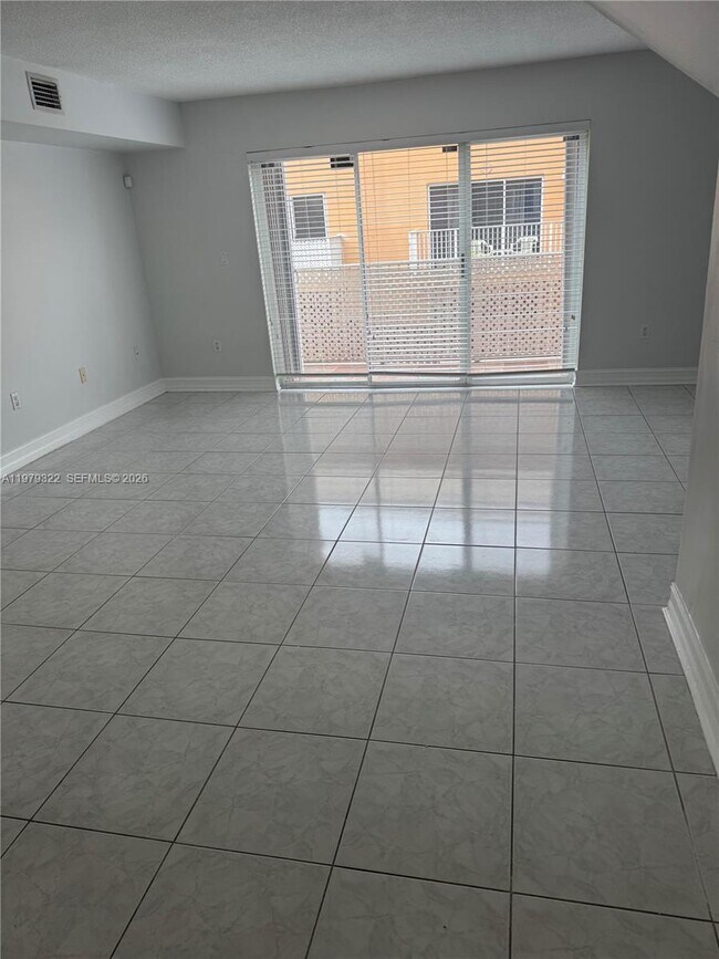 Photo - 14909 SW 80th St