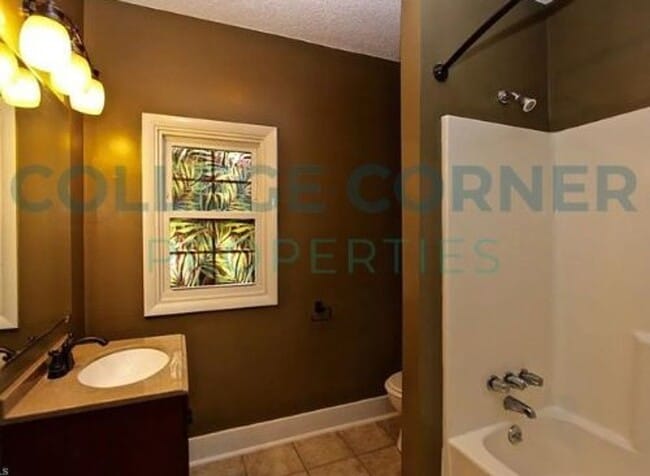 Photo - 1226 Brookwood Dr Unit Listing - A