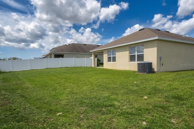 3499 N Vonnegut Point
