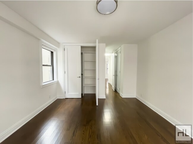 East 89th STREET