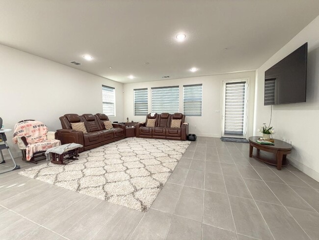 Photo - 2665 Luna Ave