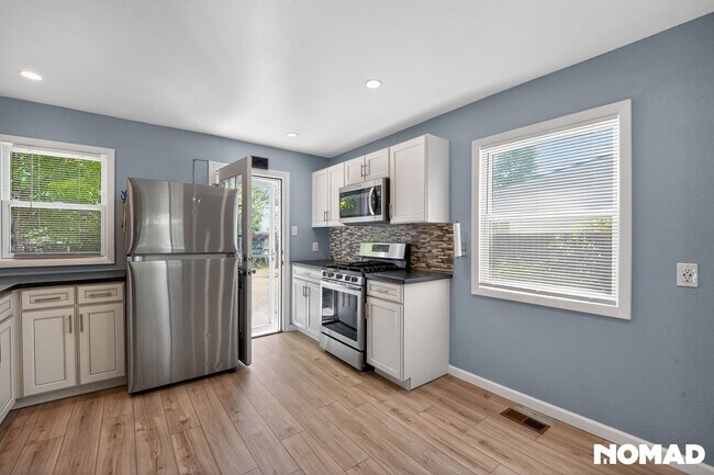 Photo - 2520 S Knox Ct