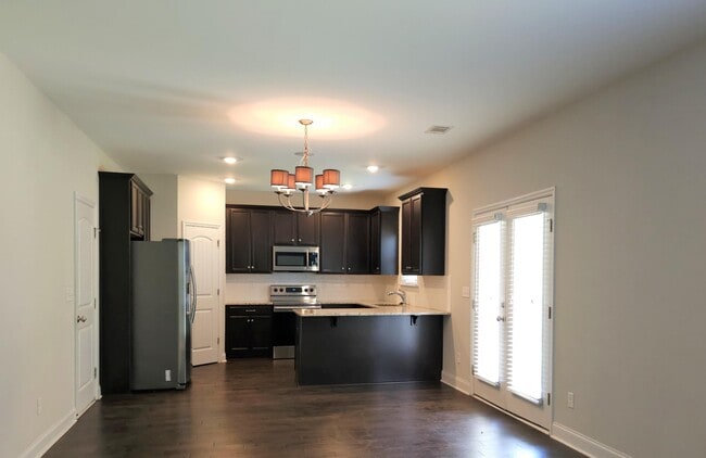Photo - 2138 Kinsale Ave