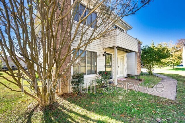 Photo - 810 Bellevue Rd Unit APT 175