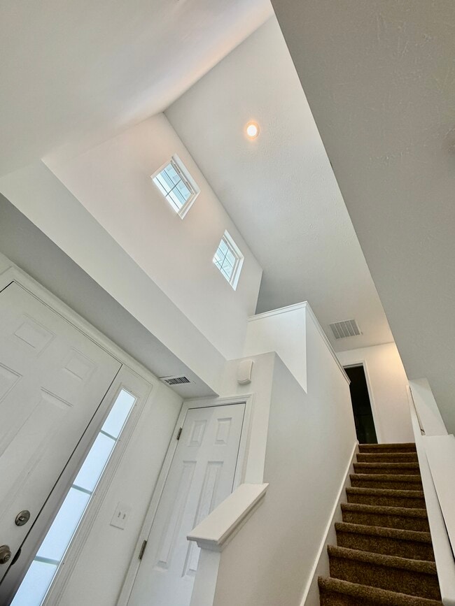 Photo - 5794 Wintersweet Ln