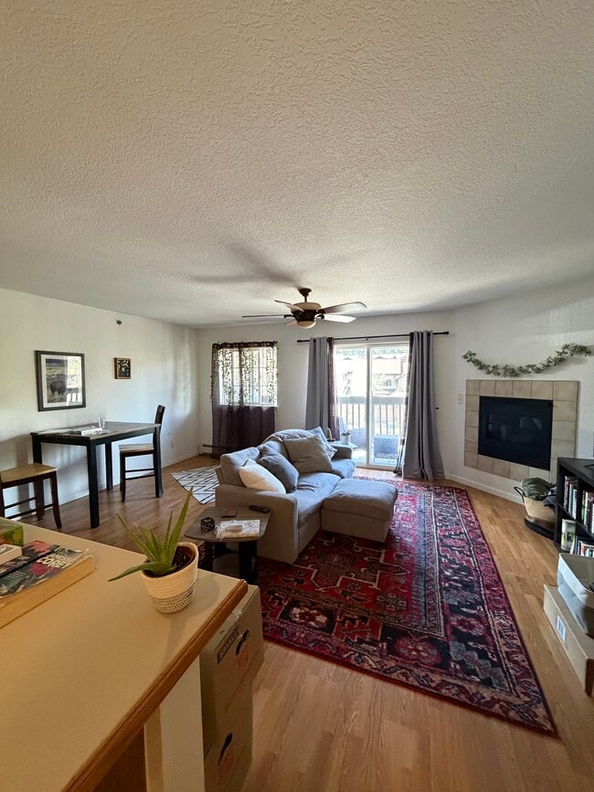 Building Photo - 205 Hurd Ln Unit 4203