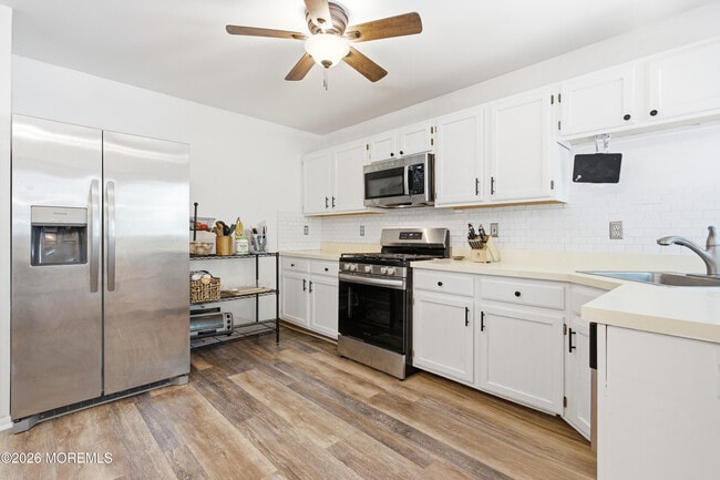 Building Photo - 409 Schley Ave