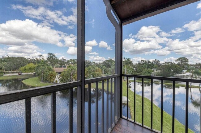 Photo - 5565 Ashton Lake Dr Unit 5565