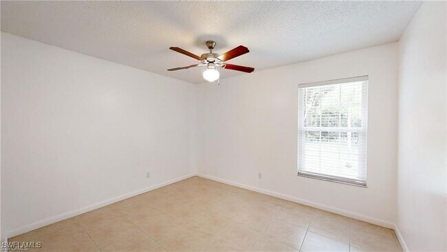 Photo - 2303 NE 6th St