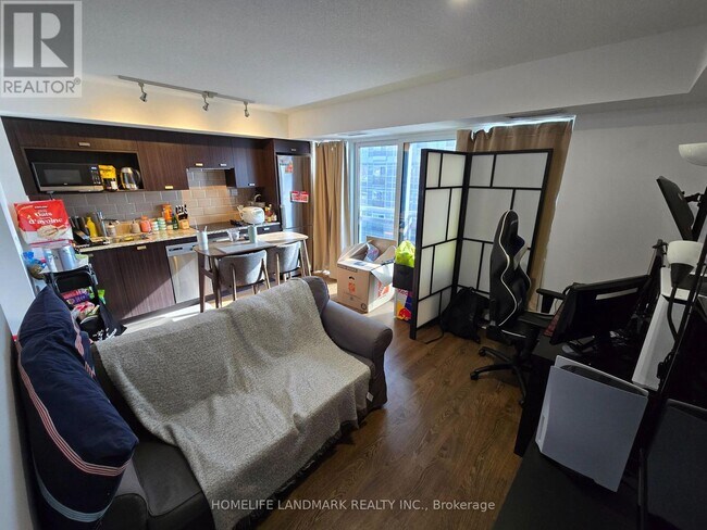 Photo - 275 Village Green Square Unit 1217