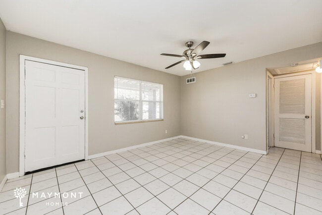 Photo - 4772 54th Ave N