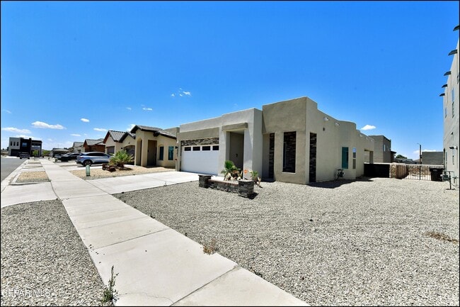 Photo - 541 Paseo Modesto Dr House