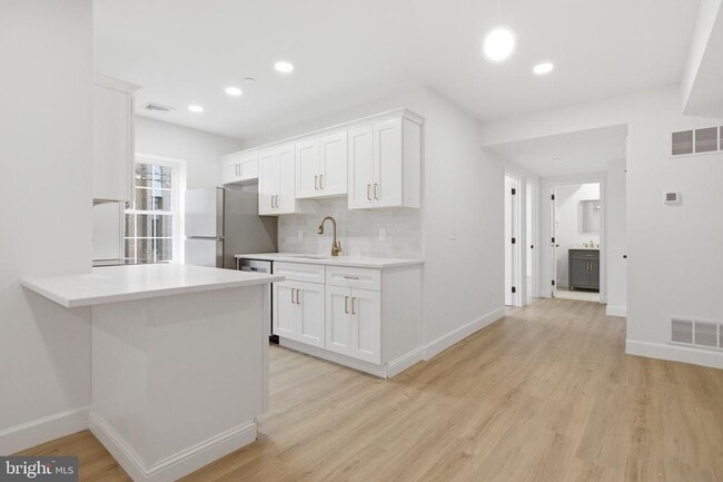 Photo - 100 W Front St Unit 1B