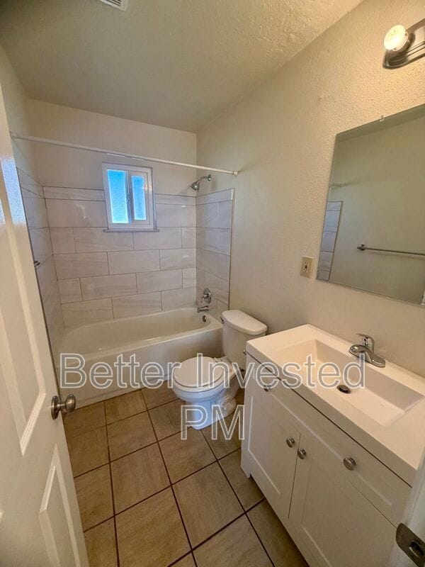 Photo - 212 Ford St Unit 7