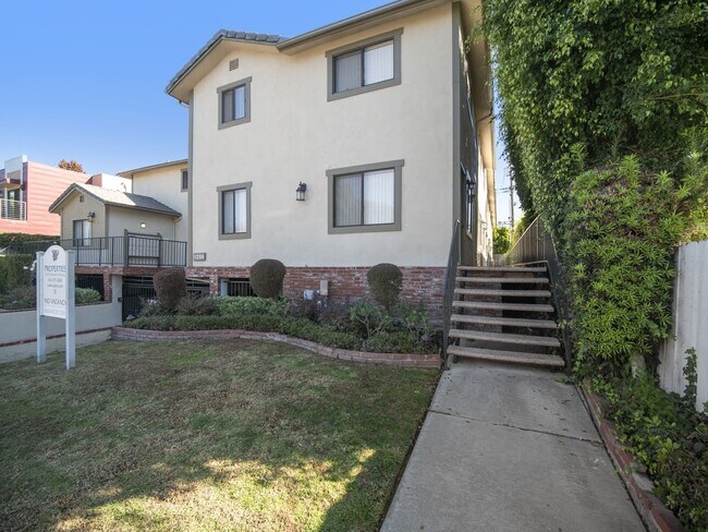 Photo - 1206 Viola Ave