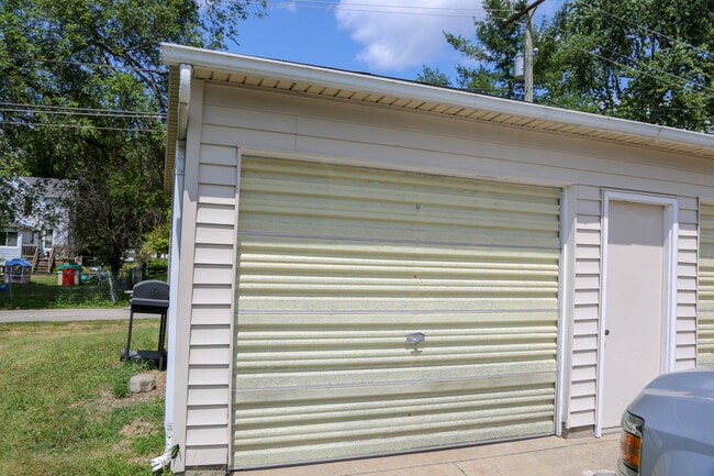 Photo - 641 Pasadena Ave Unidad 2W