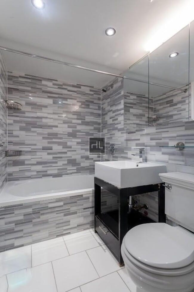 Photo - E 26TH ST. Unit 5C