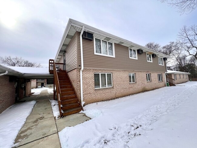 Building Photo - Moon Twp - Spacious 1 Bedroom 1 Bathroom -... Rental