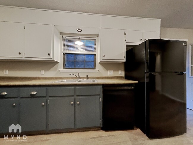 Photo - 1650 Ashville Rd