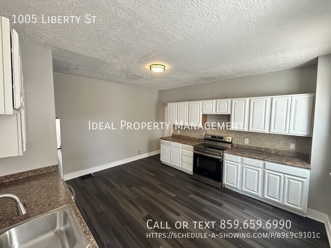 Photo - 1005 Liberty St
