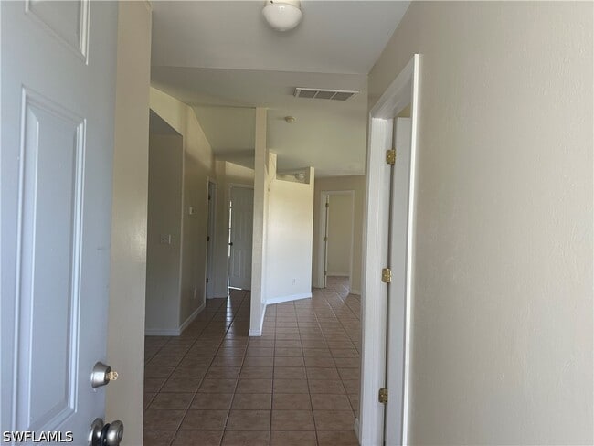 Photo - 3965 20th St W