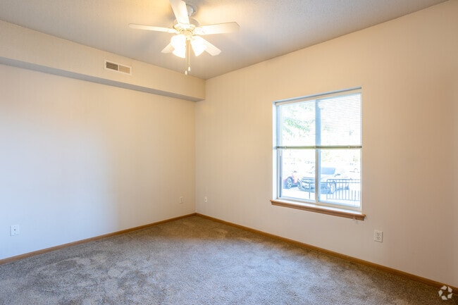 2BR, 1BA - 920SF Ground Floor First Bedroom