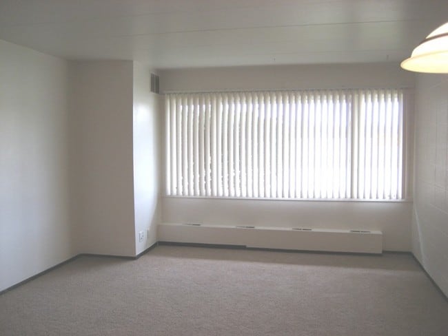 Living Room - Maplewood Apartments