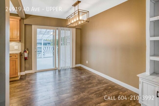 Building Photo - Upper Home In Quiet Country Location Unit UPPER