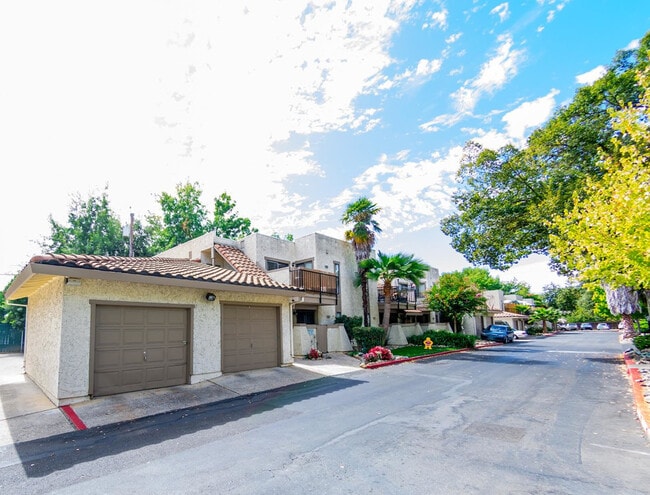 Photo - 8060 Via De Palmas Ln Unit 8060-7