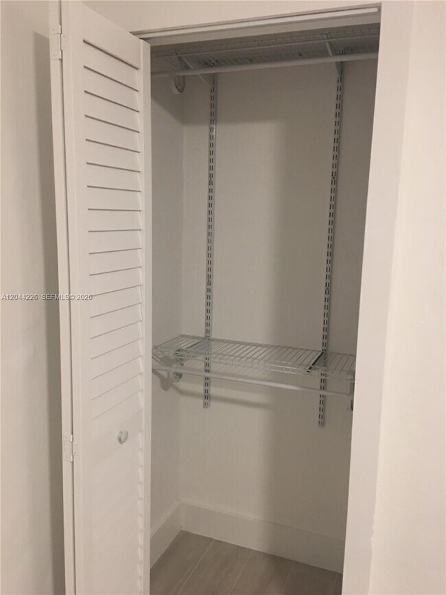 Photo - 19 Sidonia Ave Unit 7