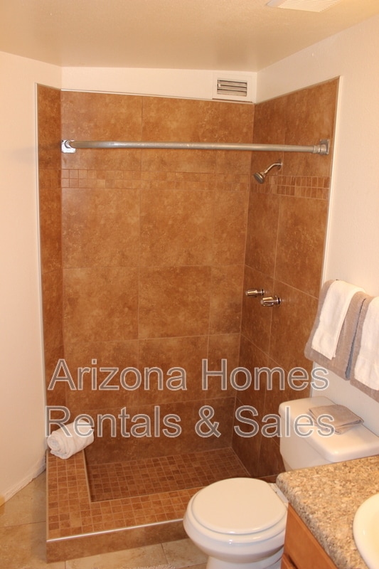 Photo - 8131 E Beverly St