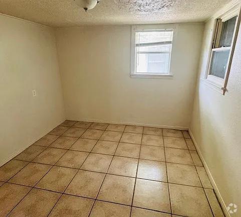 Building Photo - 1306 State St Rental
