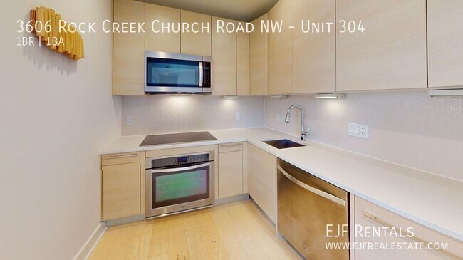3606 Rock Creek Church Rd NW Unidad 304