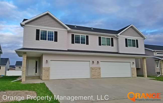 3 br, 3 bath House - 3128 8th St NE - 3 br, 3 bath House - 3128 8th St NE