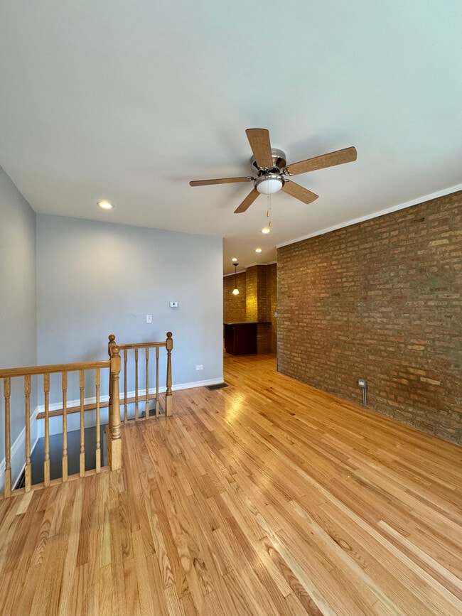 Photo - 1263 N Springfield Ave