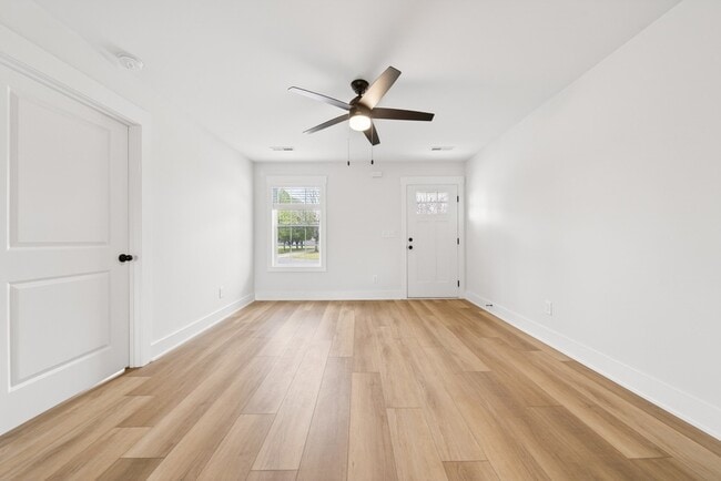 Photo - 101 Gibson St Unit B