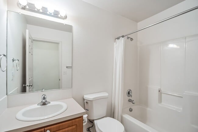 Photo - 1050 SE Alika Ave