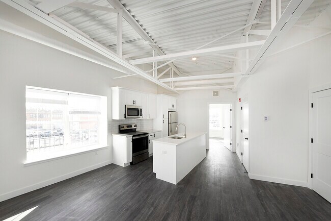 3A - Broadway Plaza Lofts