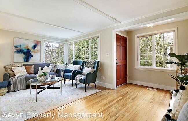 Photo - 2 br, 1 bath House - 6318 37th Ave. SW