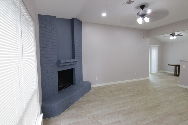 Photo - 9130 Autumn Harvest Dr Casa