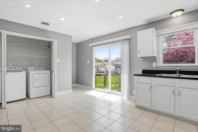 Photo - 105 Marl Dr