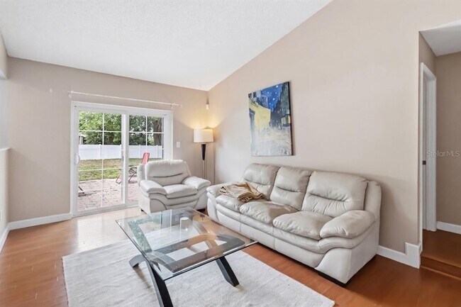 Photo - 7832 Barberry Dr