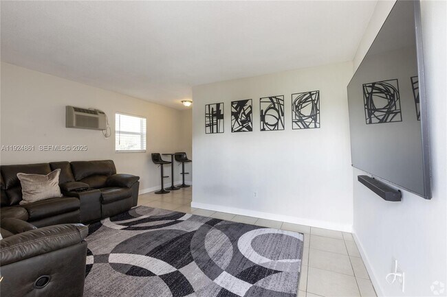 Photo - 5755 NW 7th Ave Unit 5