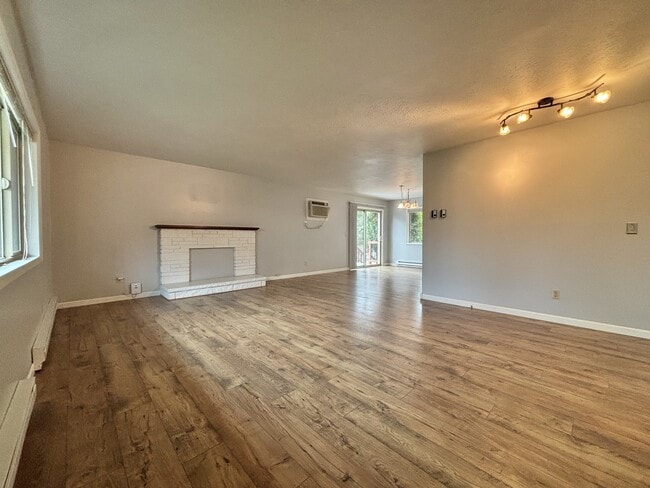 Photo - 1309 E 30th Ave Unit 1