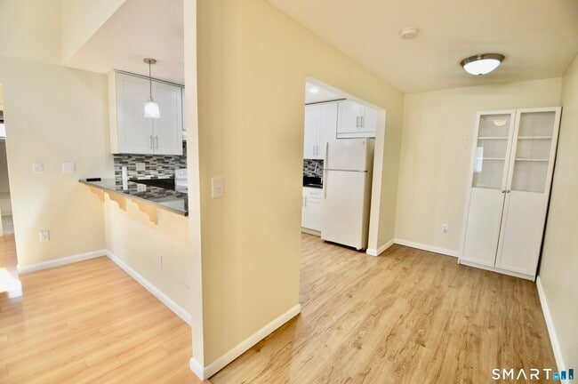 Photo - 18 Amsterdam Ave Unit 3A