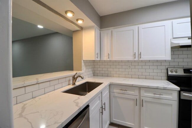 Photo - 11550 Chimney Rock Rd Condo Unit 500