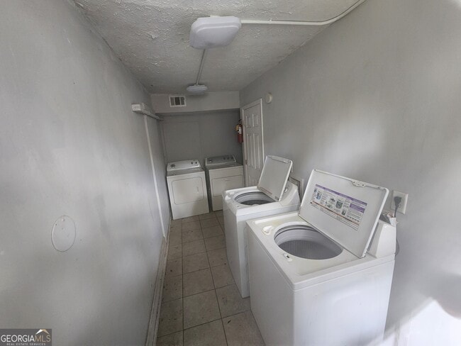 Photo - 917 Oakview Ave Unidad E