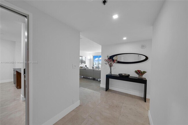 Photo - 201 Crandon Blvd Unit 541