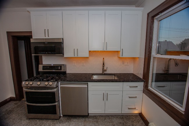 Photo - 86 Edgewood Ave Apartamento Unidad 1E